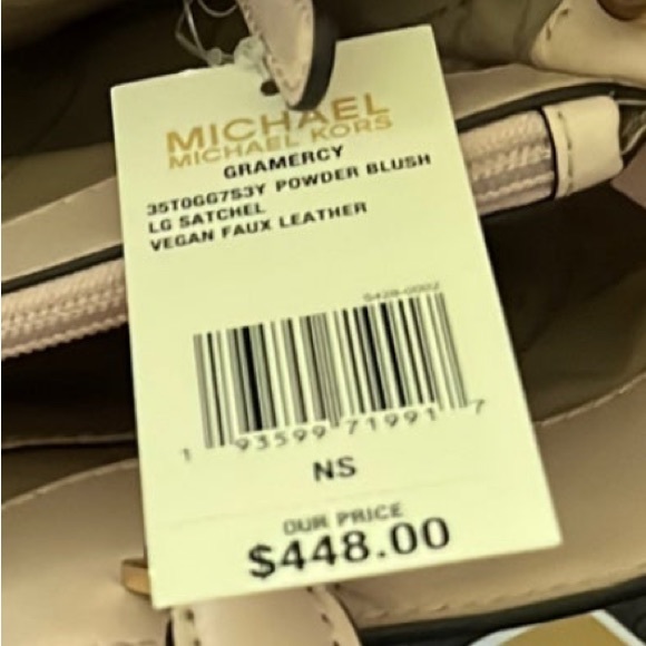 Pink/Powder blush Michael Kors purse. Gold chain handle. Lock and key keychain - Picture 8 of 8